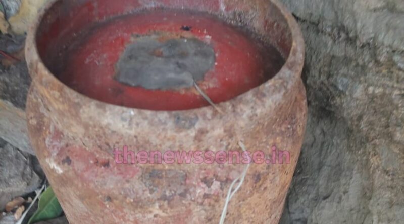 Latehar Cylinder Bomb Recovered